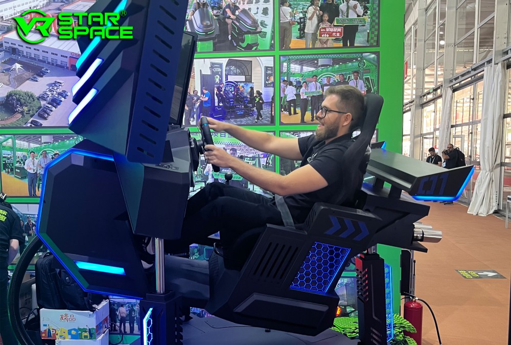 VR Star Space Steals the Spotlight on Day 3 of the 137th Canton Fair! (2).jpg
